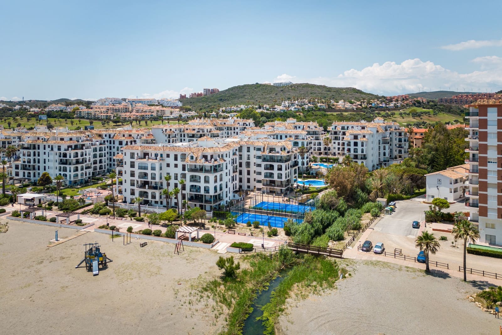 1 camera da letto Appartamento in vendita in La Duquesa / Puerto de la Duquesa con piscina garage - 299.000 € (Rif: 9873112)