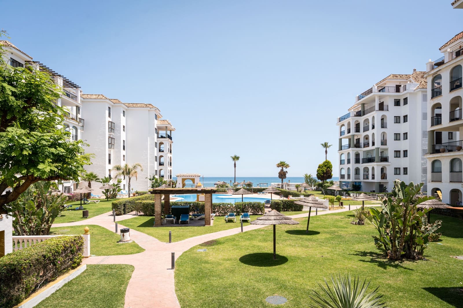 1 camera da letto Appartamento in vendita in La Duquesa / Puerto de la Duquesa con piscina garage - 299.000 € (Rif: 9873112)