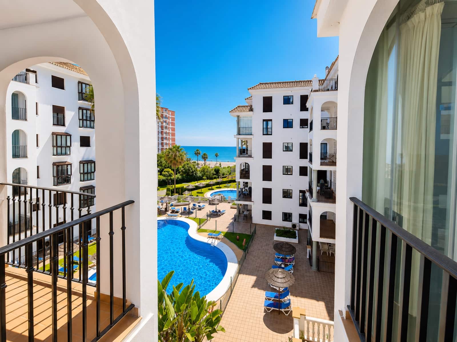 1 camera da letto Appartamento in vendita in La Duquesa / Puerto de la Duquesa con piscina garage - 299.000 € (Rif: 9873112)