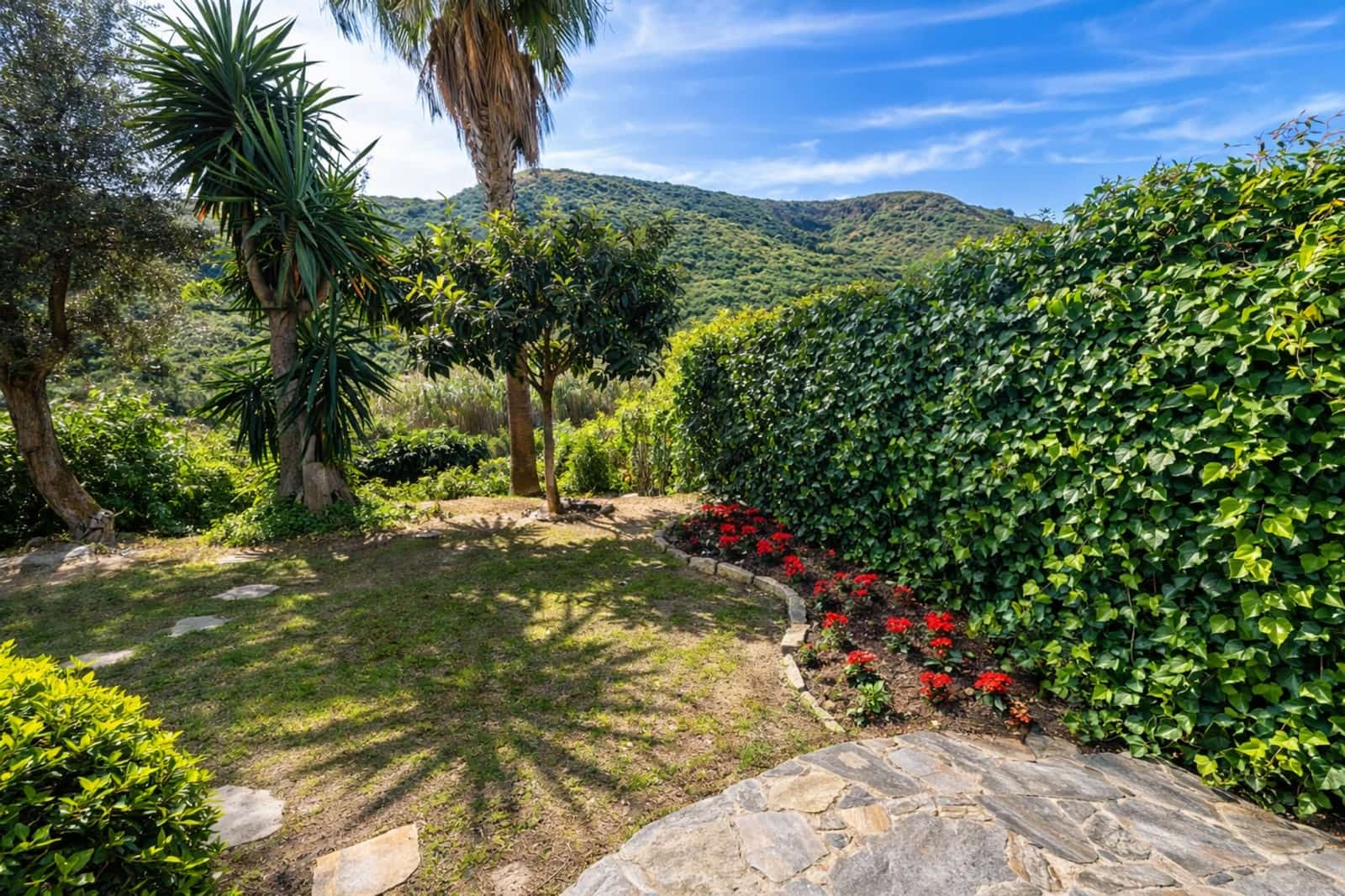 3 camera da letto Villa in vendita in La Duquesa / Puerto de la Duquesa con piscina garage - 430.000 € (Rif: 9873113)