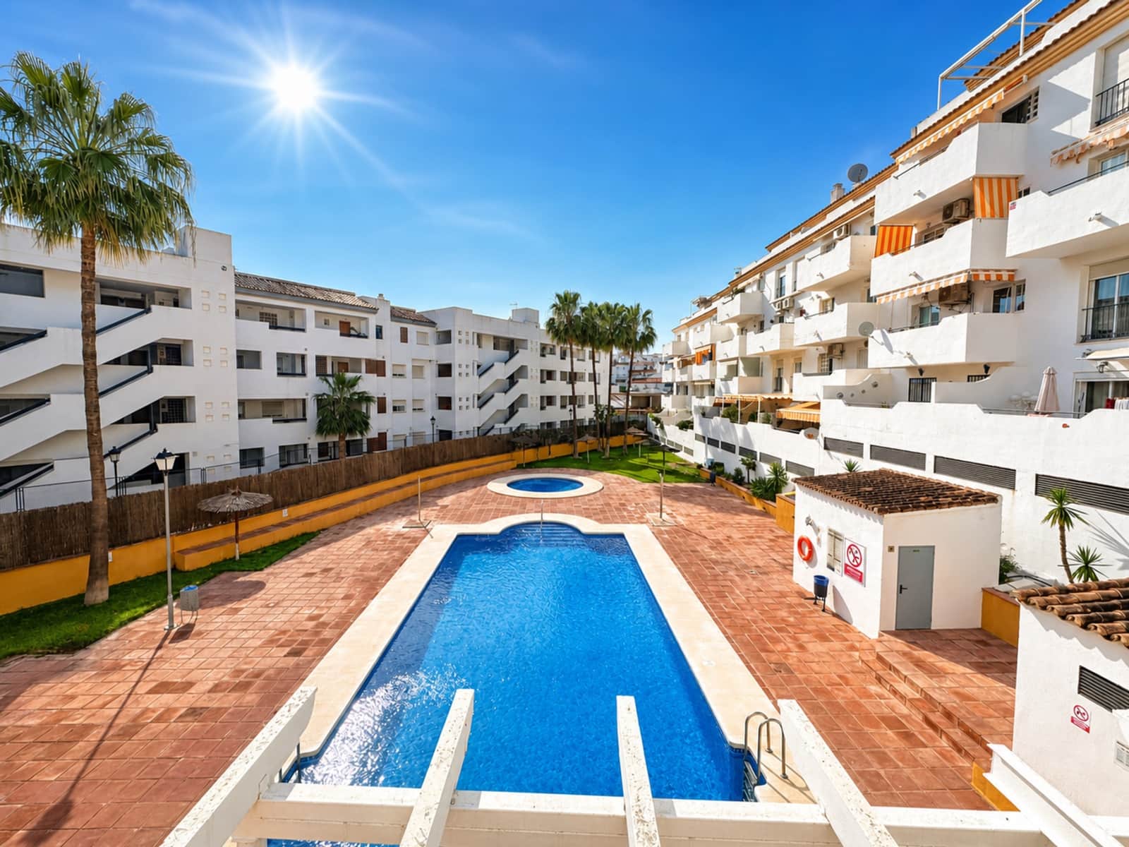 Apartamento de 1 habitación en Manilva en venta con piscina - 179.600 € (Ref: 9873114)