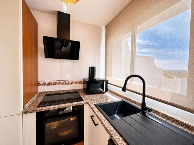 1 makuuhuone Huoneisto myytävänä paikassa Manilva mukana uima-altaan - 179 600 € (Ref: 9873114)
