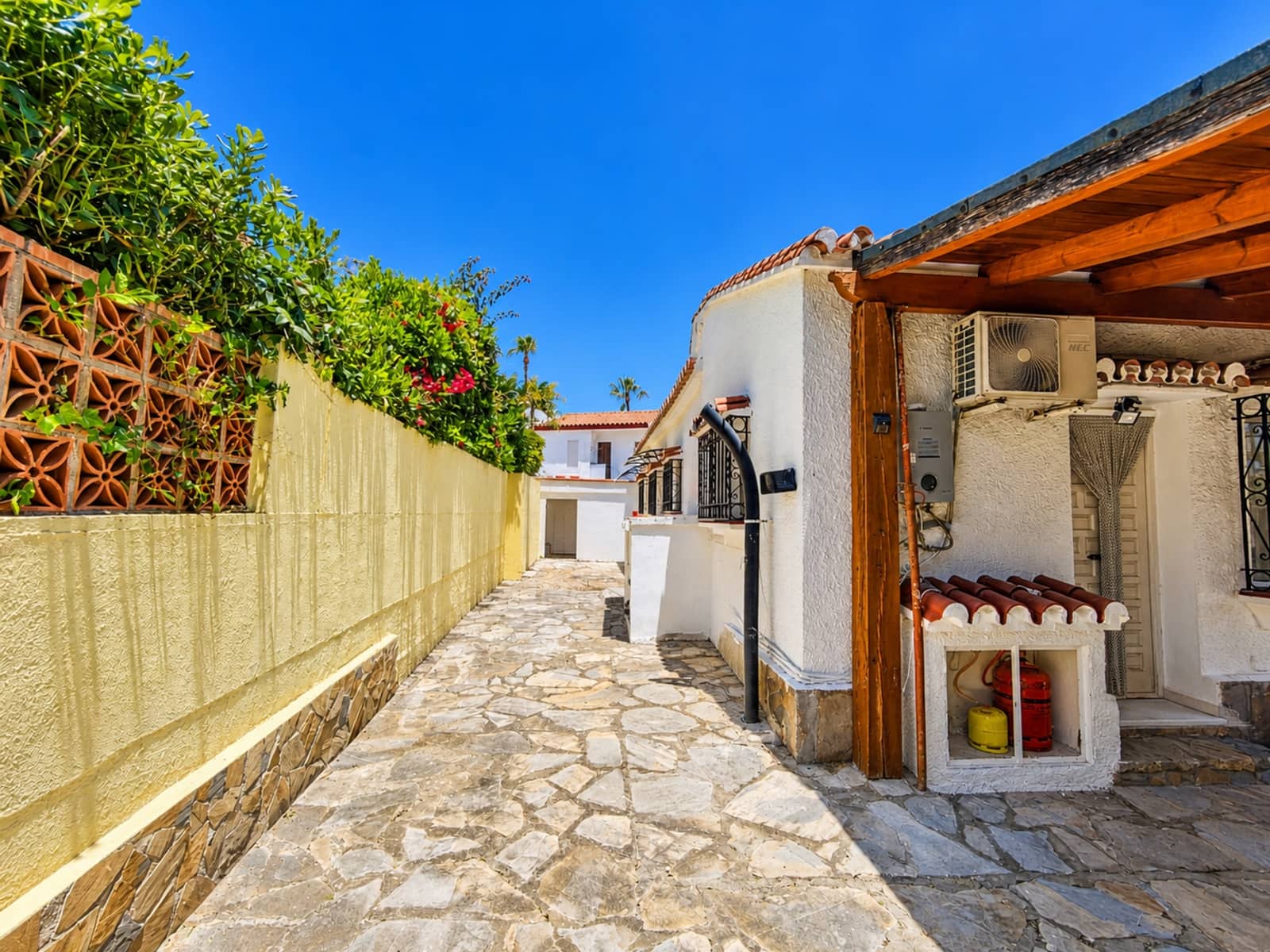 3 camera da letto Villa in vendita in La Duquesa / Puerto de la Duquesa con garage - 595.000 € (Rif: 9873116)