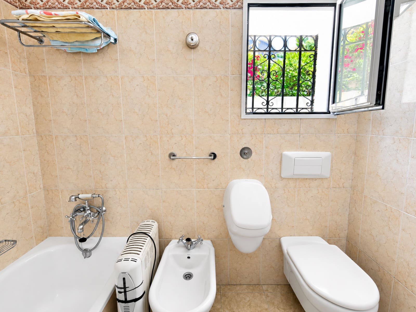 3 camera da letto Villa in vendita in La Duquesa / Puerto de la Duquesa con garage - 595.000 € (Rif: 9873116)
