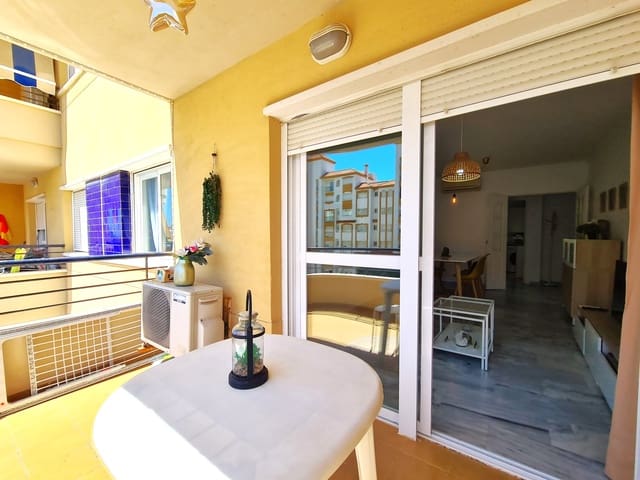 2 makuuhuone Huoneisto myytävänä paikassa Estepona mukana uima-altaan 
autotalli - 375 000 € (Ref: 9891922)