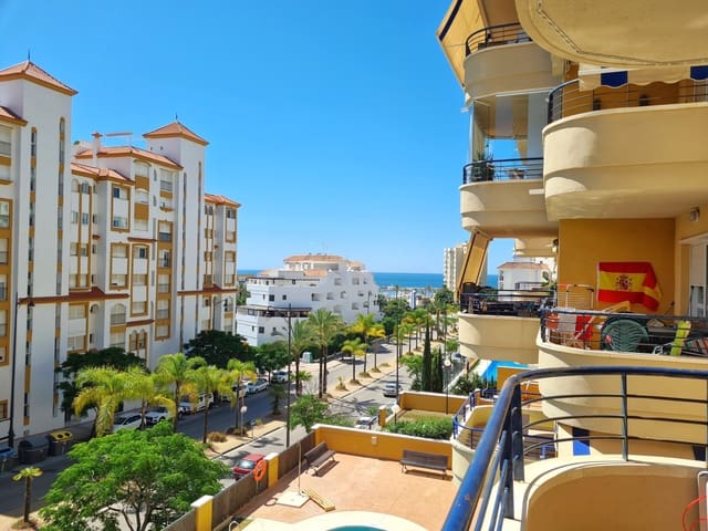 2 makuuhuone Huoneisto myytävänä paikassa Estepona mukana uima-altaan 
autotalli - 375 000 € (Ref: 9891922)