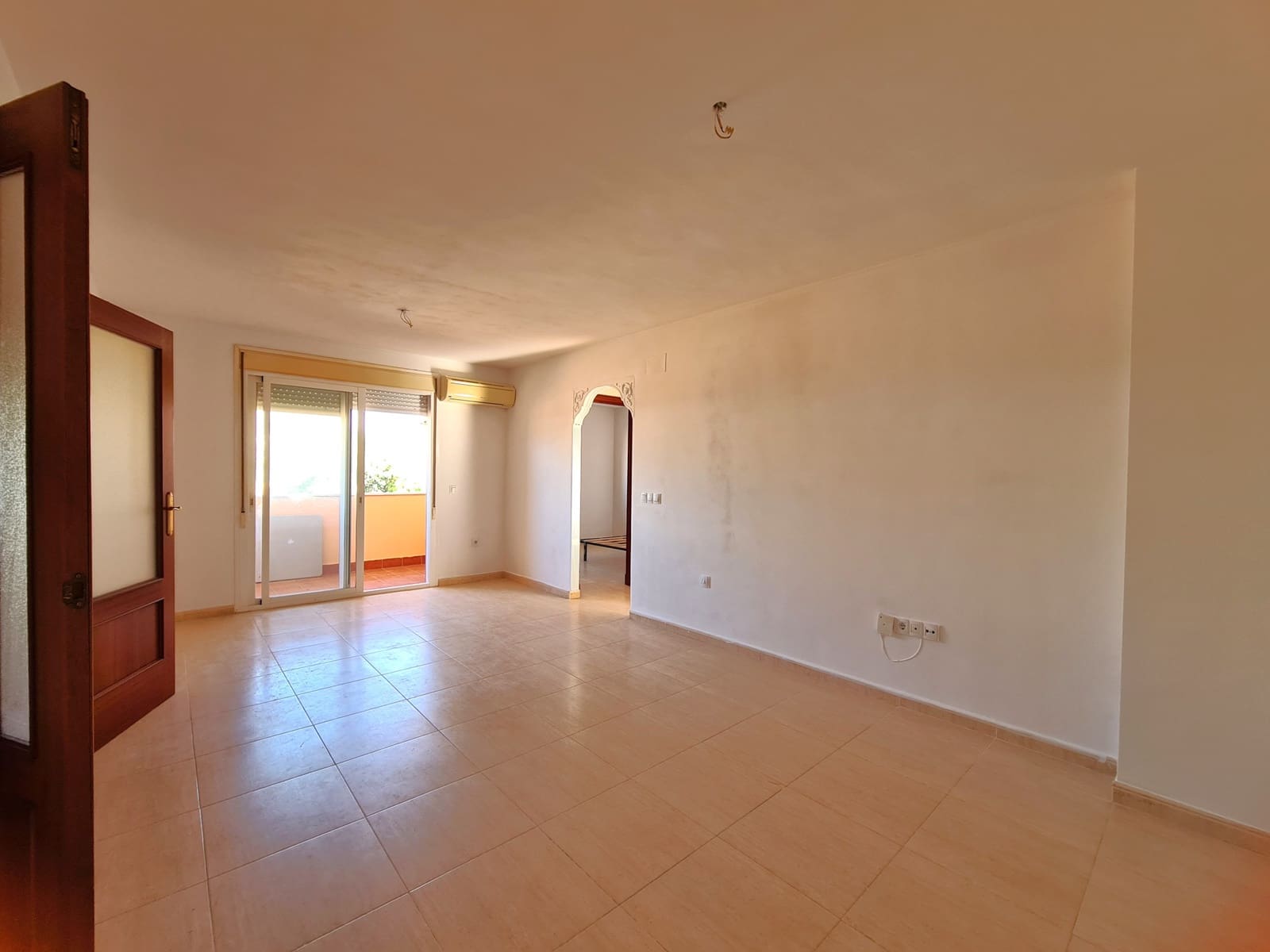 2 sovrum Lägenhet till salu i San Luis de Sabinillas med garage - 265 000 € (Ref: 9896580)