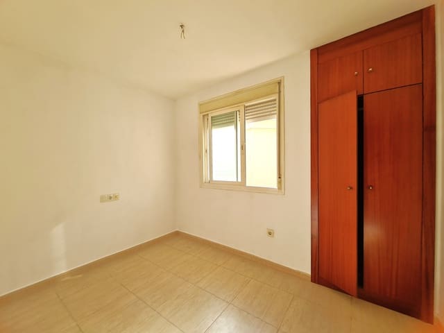 2 quarto Apartamento para venda em San Luis de Sabinillas, Manilva com garagem - 265 000 € (Ref: 9896580)