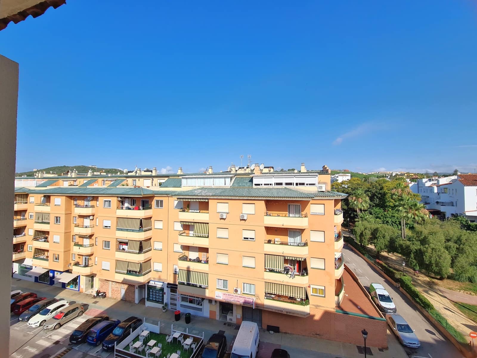 2 sovrum Lägenhet till salu i San Luis de Sabinillas med garage - 265 000 € (Ref: 9896580)