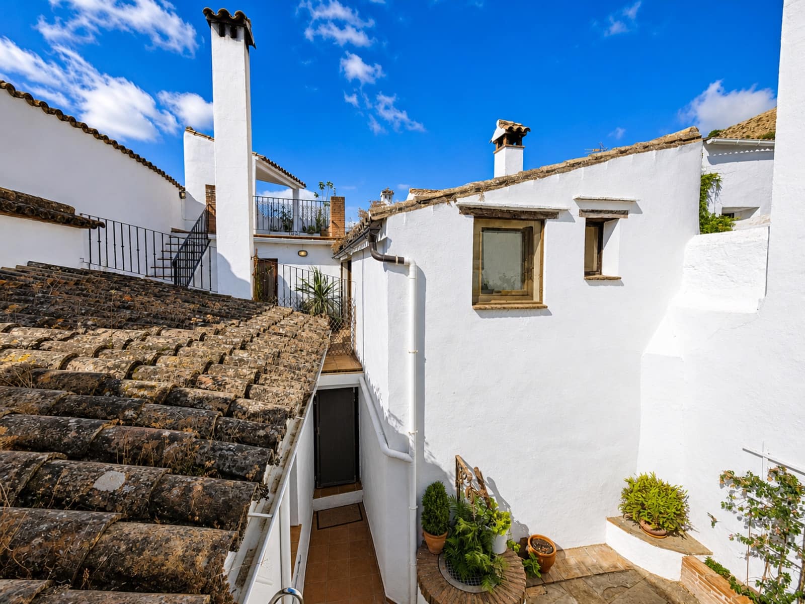 4 bedroom Townhouse for sale in Jimena de la Frontera - € 335,000 (Ref: 9929027)