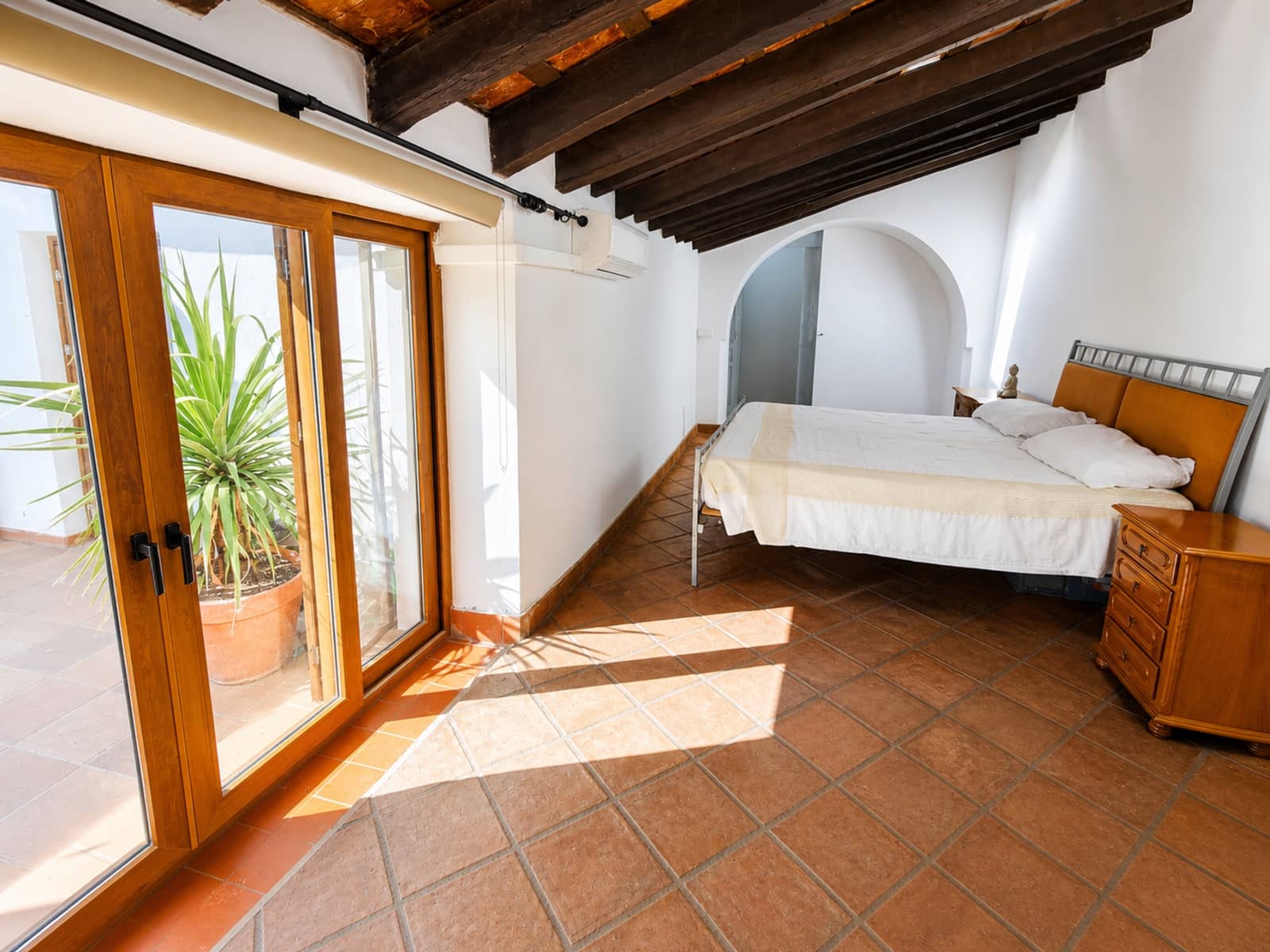 4 bedroom Townhouse for sale in Jimena de la Frontera - € 335,000 (Ref: 9929027)