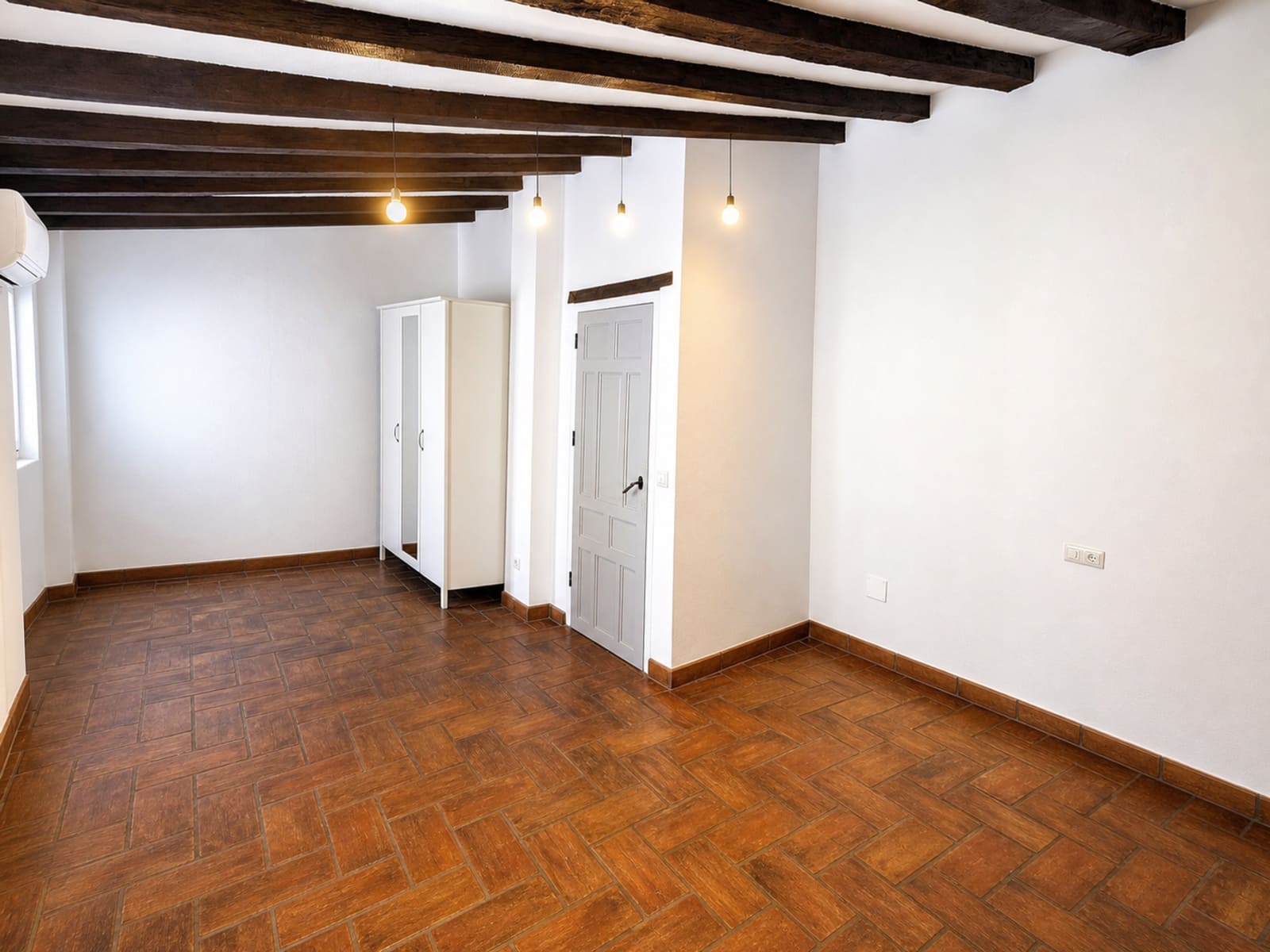 4 bedroom Townhouse for sale in Jimena de la Frontera - € 335,000 (Ref: 9929027)