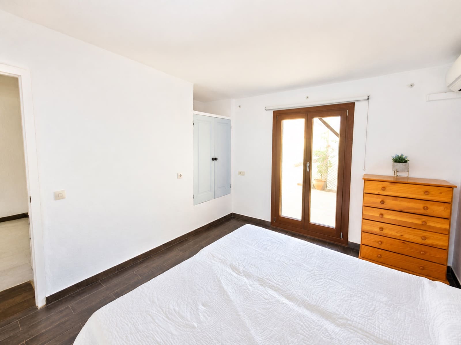 4 bedroom Townhouse for sale in Jimena de la Frontera - € 335,000 (Ref: 9929027)