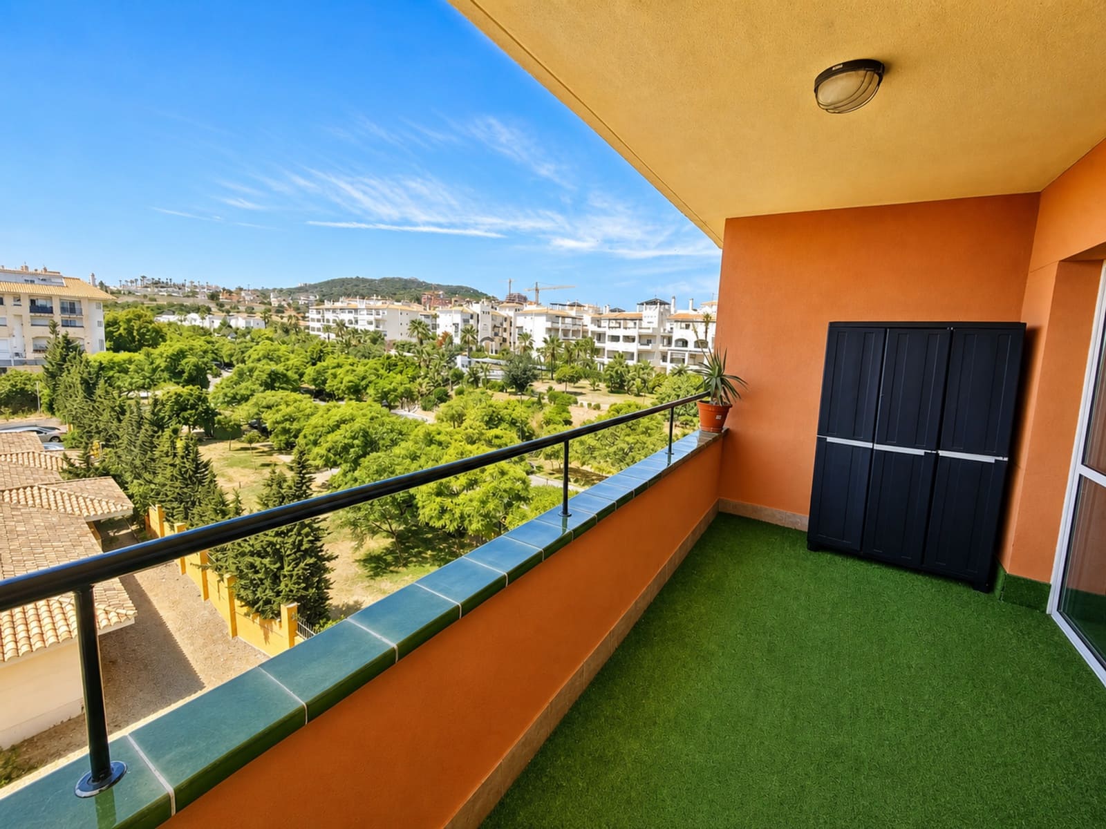 1 bedroom Apartment for sale in San Luis de Sabinillas with pool garage - € 227,500 (Ref: 9929028)
