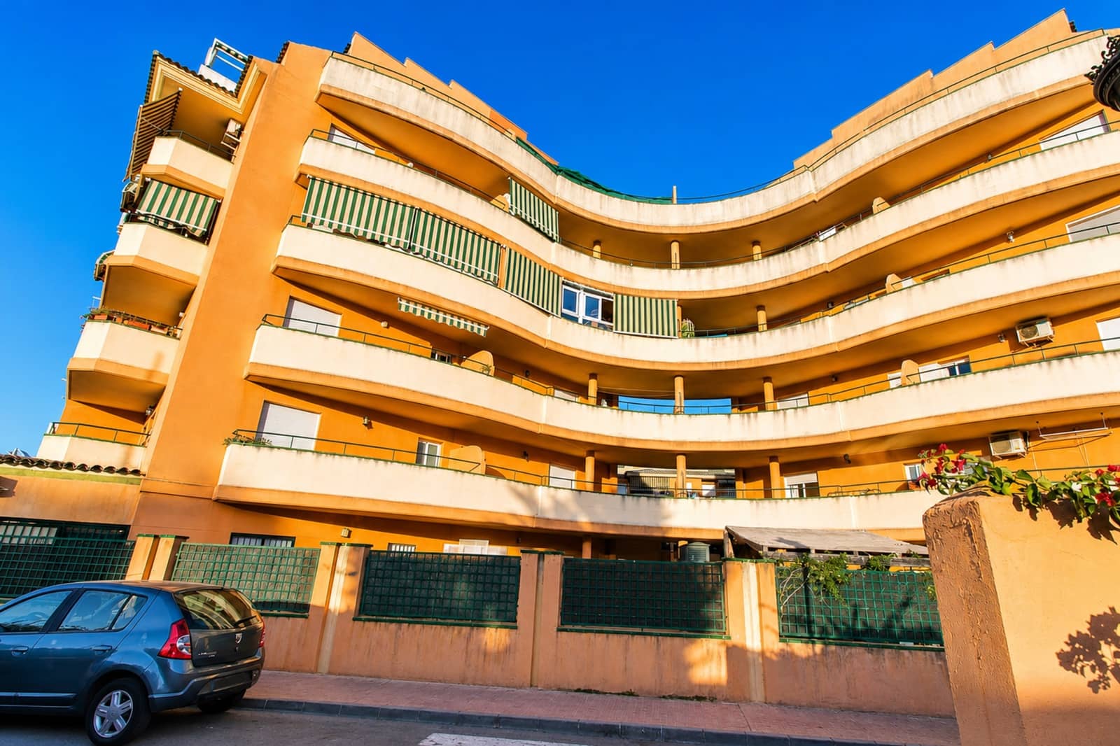 1 bedroom Apartment for sale in San Luis de Sabinillas with pool garage - € 227,500 (Ref: 9929028)