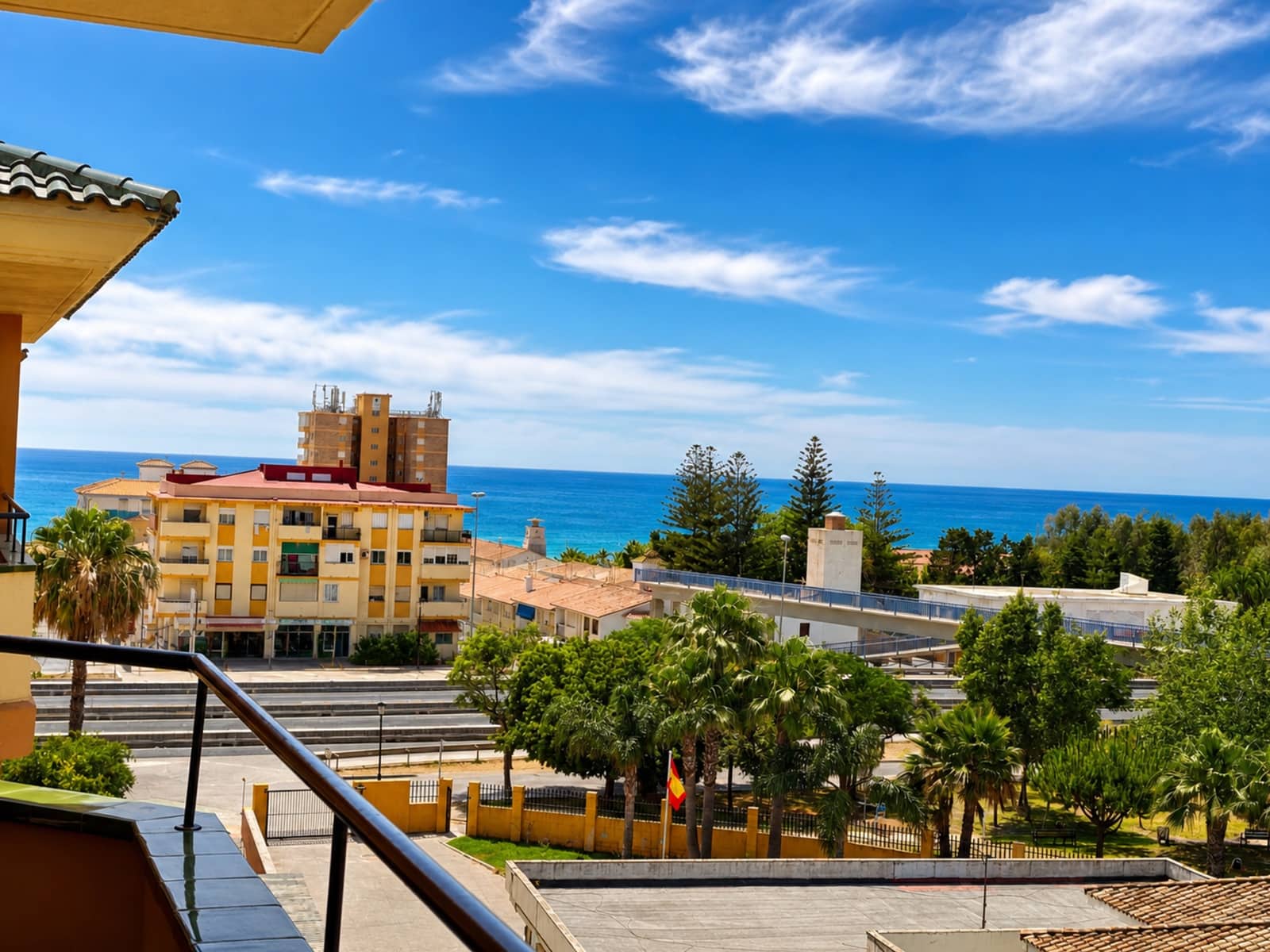 1 bedroom Apartment for sale in San Luis de Sabinillas with pool garage - € 227,500 (Ref: 9929028)