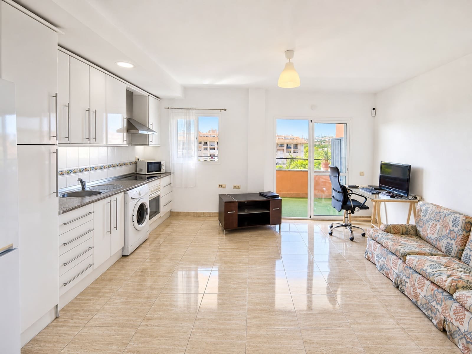 1 bedroom Apartment for sale in San Luis de Sabinillas with pool garage - € 227,500 (Ref: 9929028)