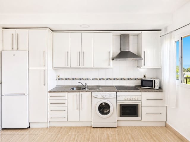1 slaapkamer Appartement te koop in San Luis de Sabinillas, Manilva met zwembad garage - € 227.500 (Ref: 9929028)