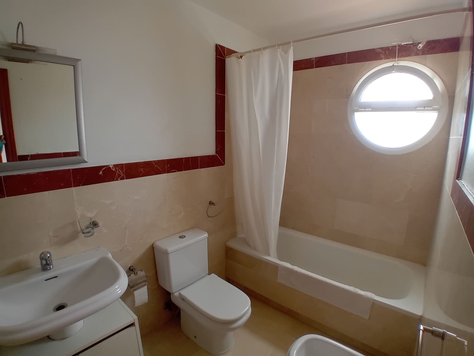 3 soveværelse Semi-Rækkehus til salg i Manilva med swimmingpool garage - € 335.000 (Ref: 9952303)