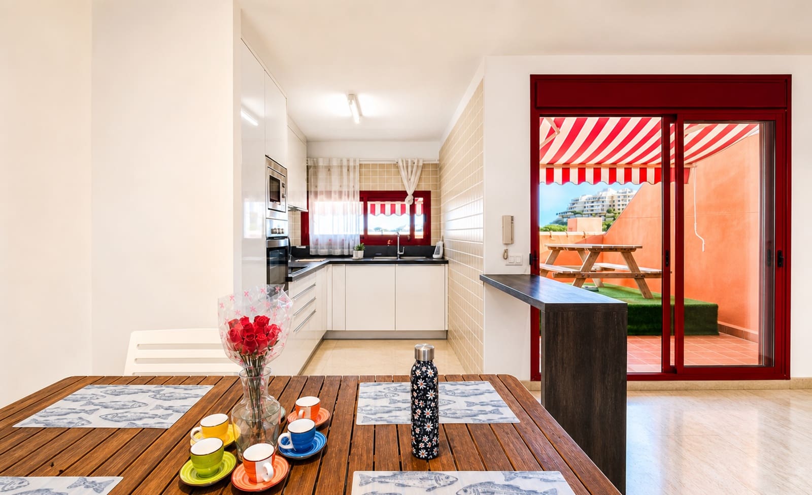 2 sypialnia Apartament na sprzedaż w La Duquesa / Puerto de la Duquesa z basenem garażem - 349 000 € (Ref: 9957609)