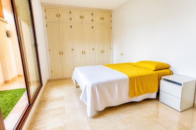 2 sypialnia Apartament na sprzedaż w La Duquesa / Puerto de la Duquesa, Manilva z basenem garażem - 349 000 € (Ref: 9957609)