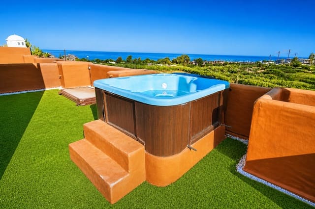 2 sypialnia Apartament na sprzedaż w La Duquesa / Puerto de la Duquesa, Manilva z basenem garażem - 349 000 € (Ref: 9957609)