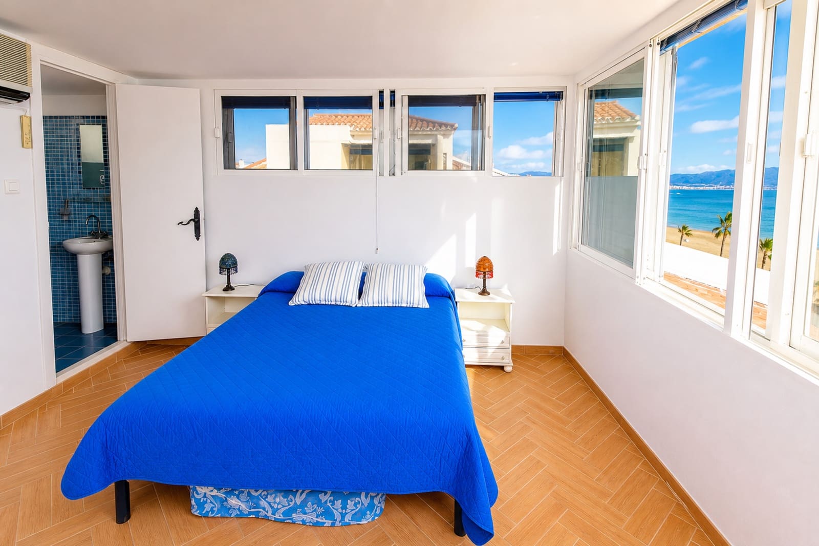 3 sypialnia Penthouse na sprzedaż w San Luis de Sabinillas z basenem garażem - 399 000 € (Ref: 9959385)