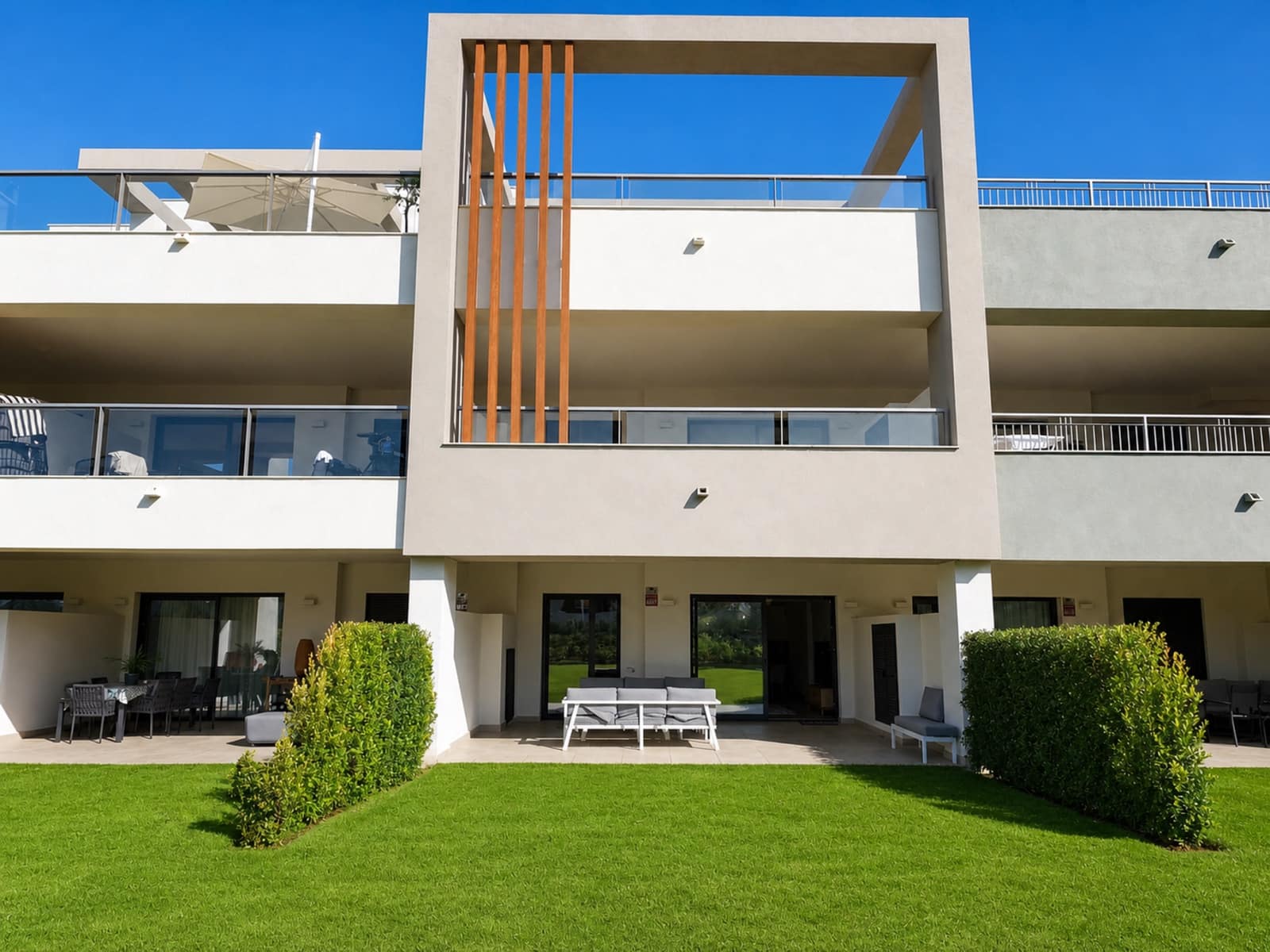 2 soveværelse Lejlighed til salg i Casares med swimmingpool garage - € 449.000 (Ref: 9964950)