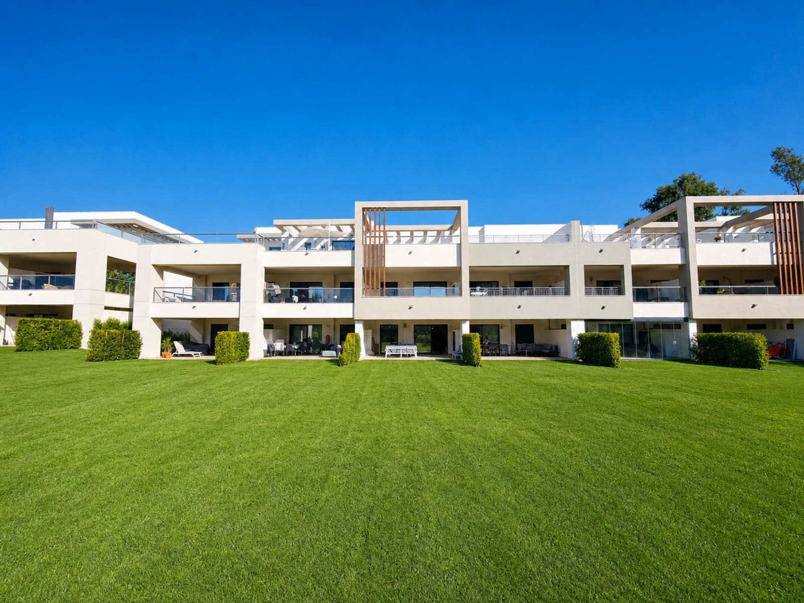 2 soveværelse Lejlighed til salg i Casares med swimmingpool garage - € 449.000 (Ref: 9964950)