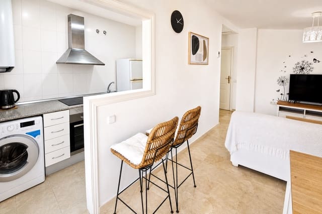 2 makuuhuone Kattohuoneisto myytävänä paikassa La Duquesa / Puerto de la Duquesa, Manilva mukana uima-altaan 
autotalli - 260 000 € (Ref: 9972986)