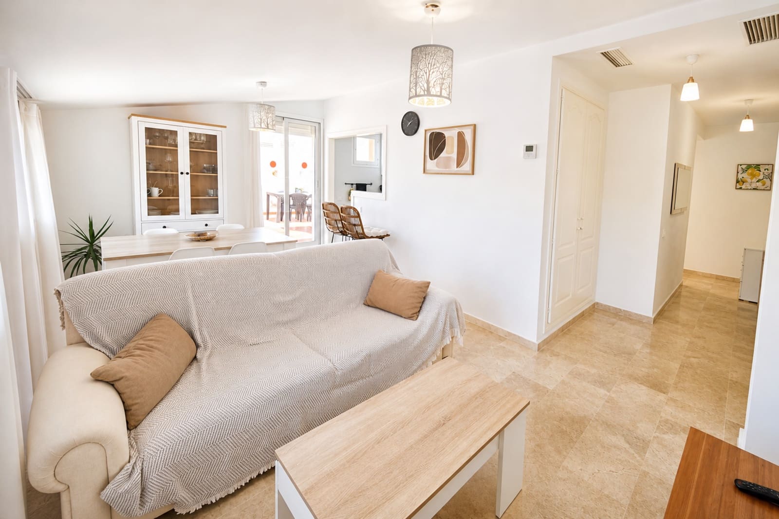 2 soveværelse Lejlighed til salg i La Duquesa / Puerto de la Duquesa med swimmingpool garage - € 260.000 (Ref: 9972986)