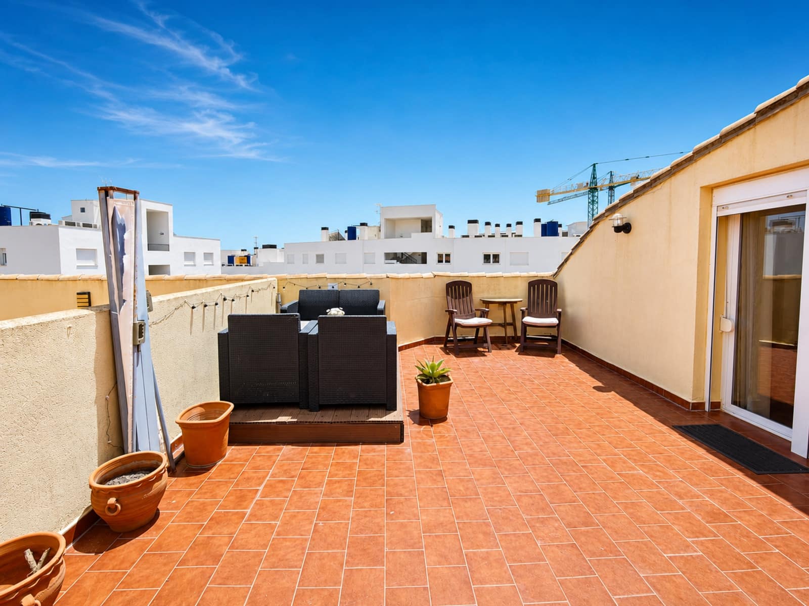 2 soveværelse Lejlighed til salg i La Duquesa / Puerto de la Duquesa med swimmingpool garage - € 260.000 (Ref: 9972986)