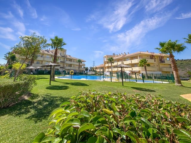 2 soveværelse Lejlighed til salg i La Duquesa / Puerto de la Duquesa, Manilva med swimmingpool garage - € 260.000 (Ref: 9972986)