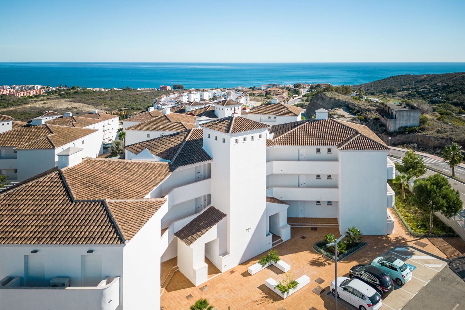 3 soveværelse Lejlighed til salg i La Duquesa / Puerto de la Duquesa med swimmingpool garage - € 285.000 (Ref: 9972987)