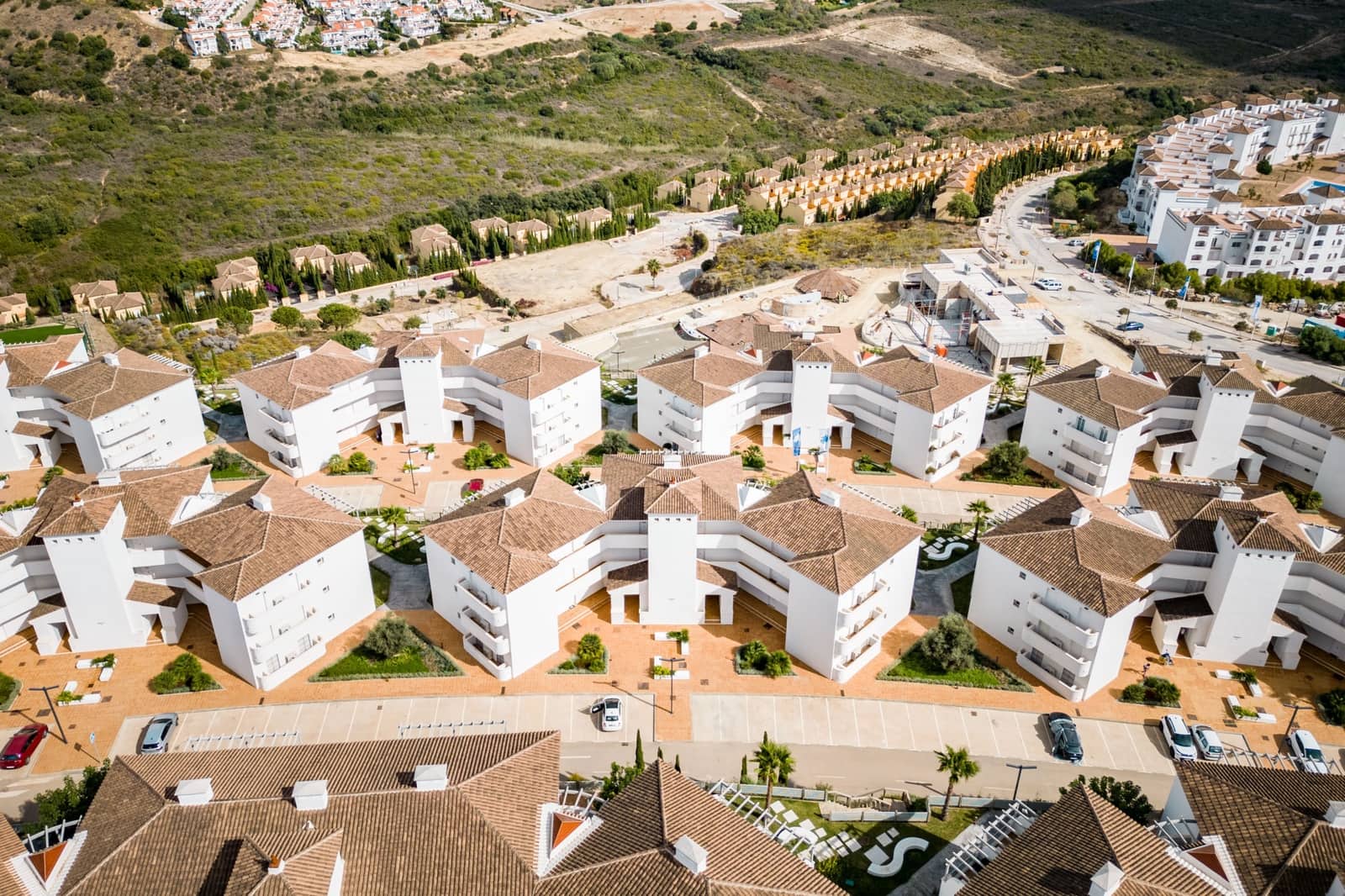 3 soveværelse Lejlighed til salg i La Duquesa / Puerto de la Duquesa med swimmingpool garage - € 285.000 (Ref: 9972987)