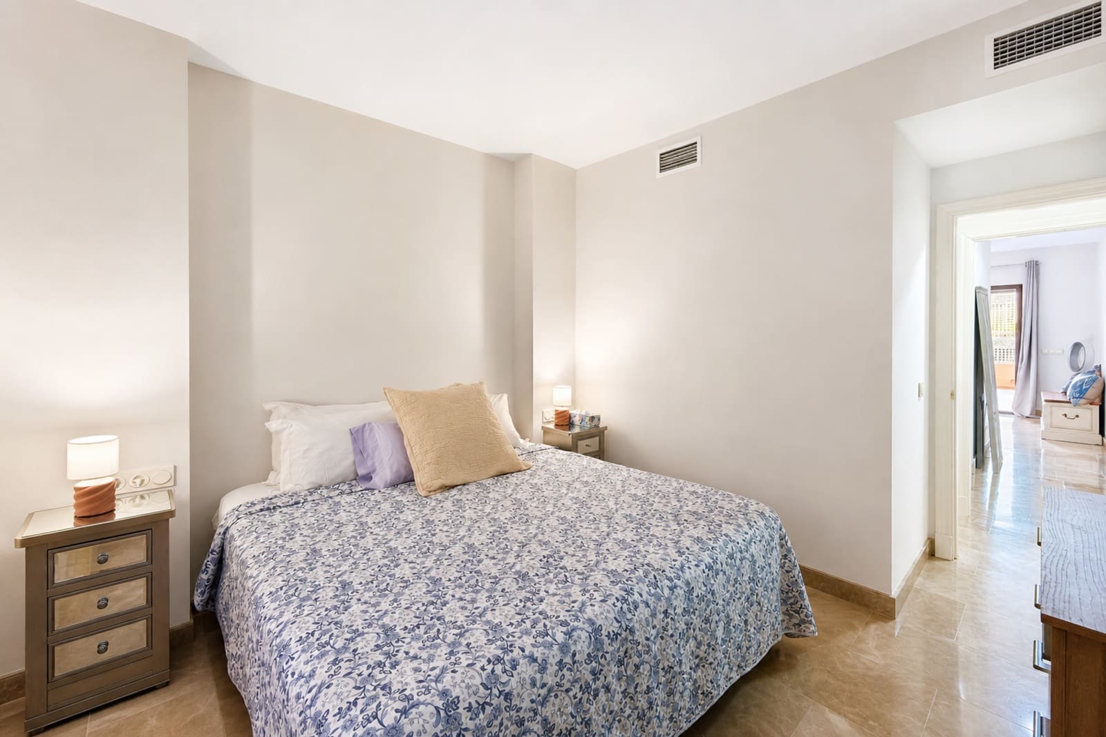 Apartamento de 2 habitaciones en Manilva en venta con piscina garaje - 280.000 € (Ref: 9974991)