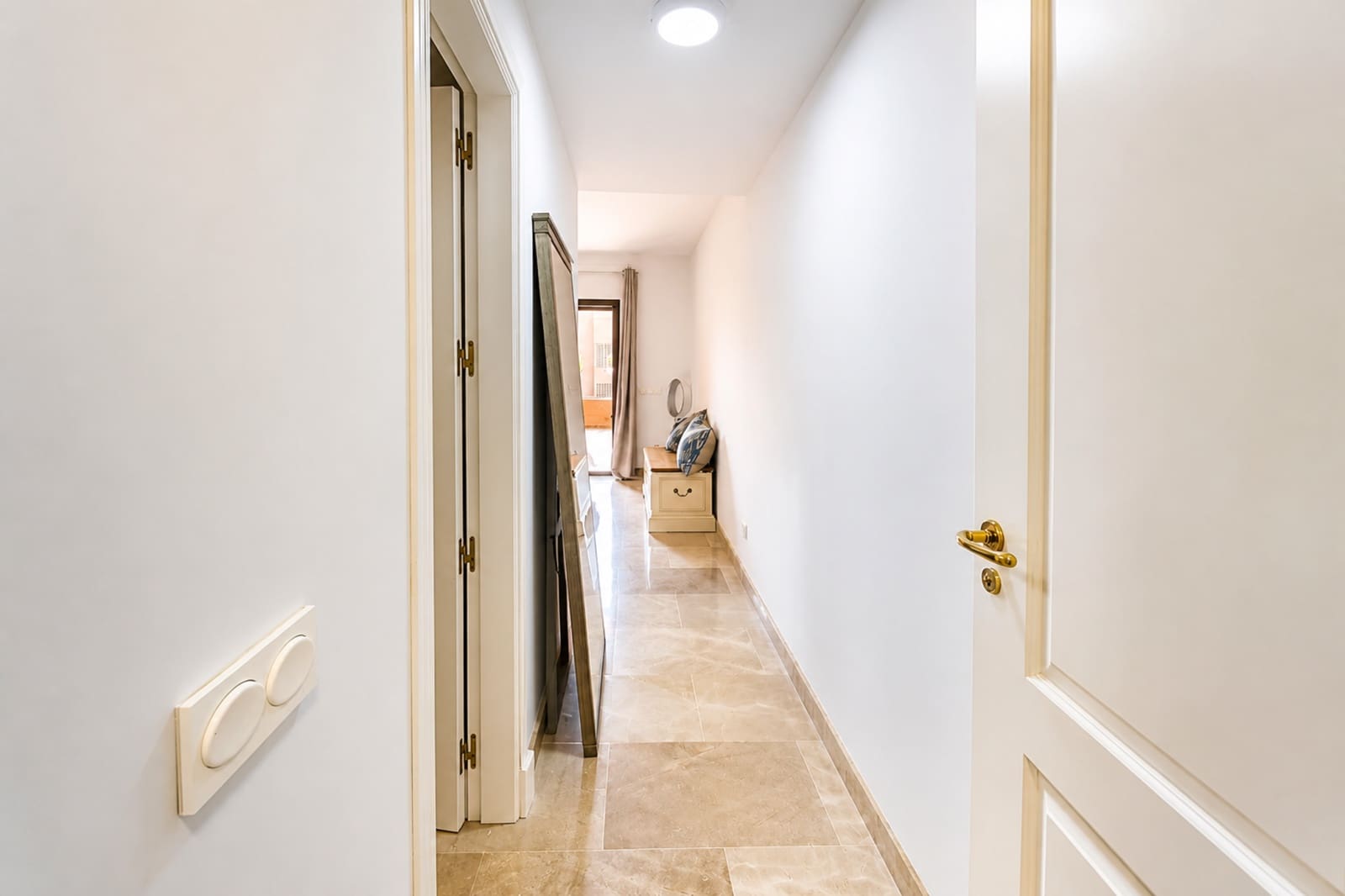 Apartamento de 2 habitaciones en Manilva en venta con piscina garaje - 280.000 € (Ref: 9974991)