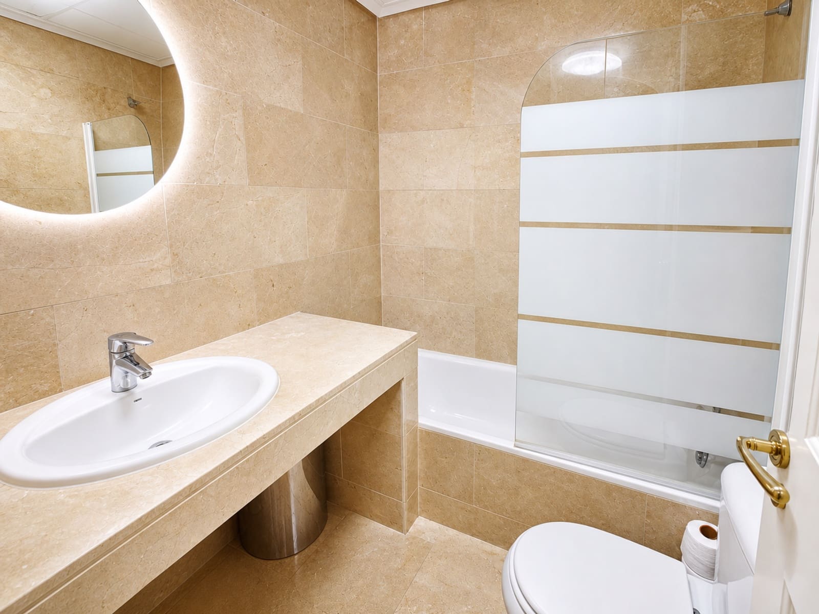 Apartamento de 2 habitaciones en Manilva en venta con piscina garaje - 280.000 € (Ref: 9974991)