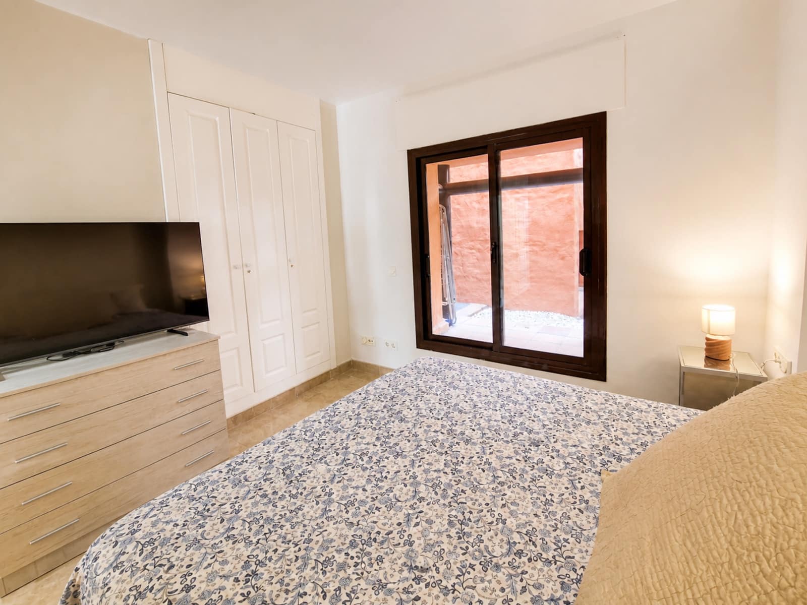 Apartamento de 2 habitaciones en Manilva en venta con piscina garaje - 280.000 € (Ref: 9974991)