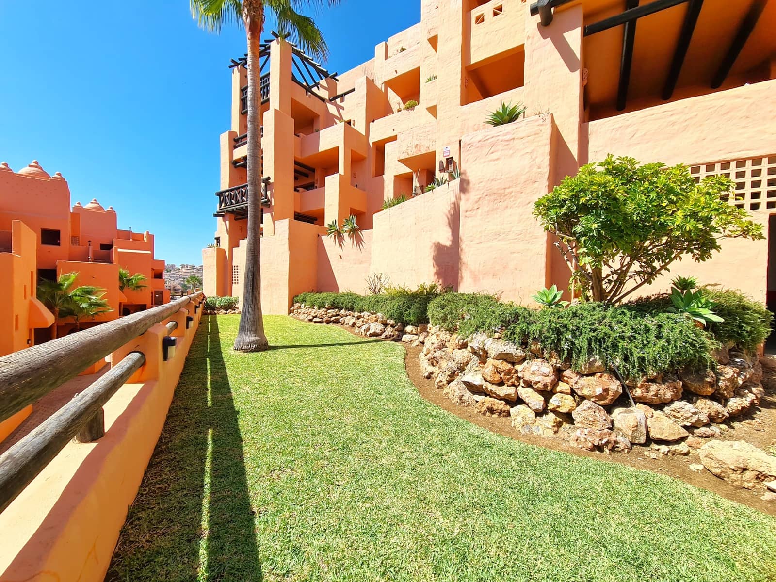 2 slaapkamer Appartement te koop in Manilva met zwembad garage - € 280.000 (Ref: 9974991)