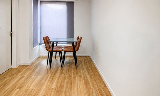 Appartement te koop in La Duquesa / Puerto de la Duquesa, Manilva - € 125.000 (Ref: 9976909)