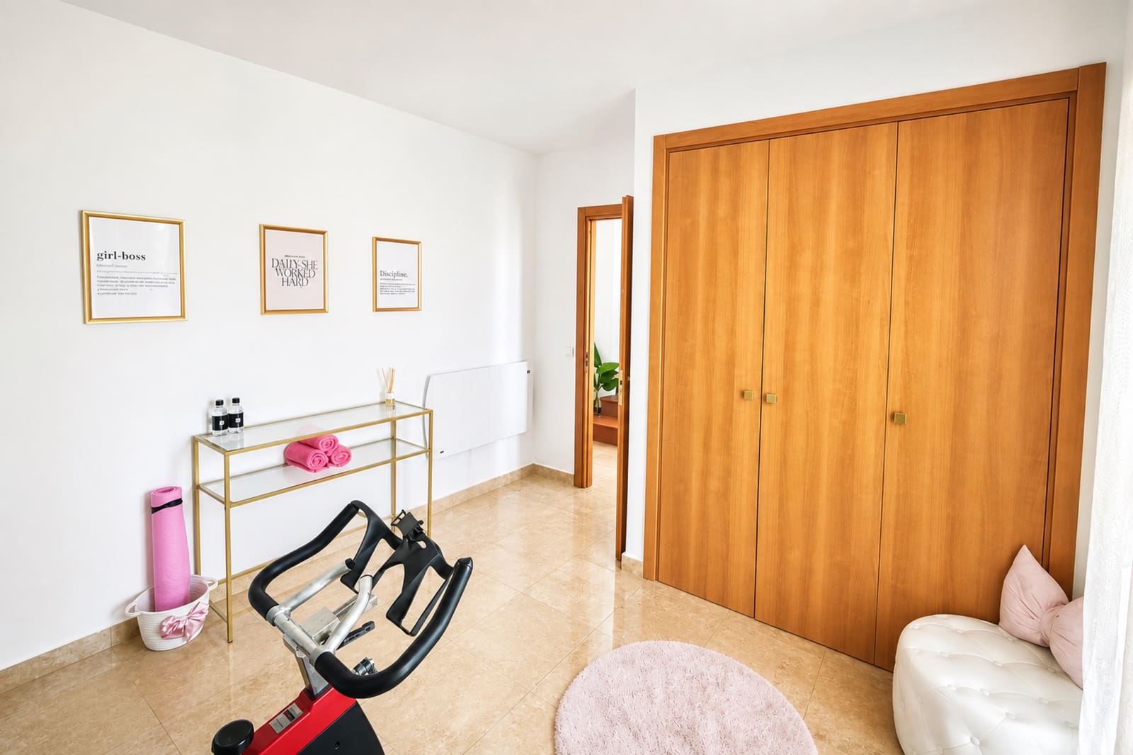 6 soveværelse Villa til salg i La Duquesa / Puerto de la Duquesa med swimmingpool garage - € 550.000 (Ref: 9976910)