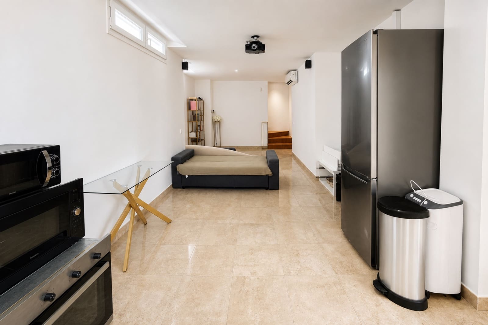6 quarto Moradia para venda em La Duquesa / Puerto de la Duquesa com piscina garagem - 550 000 € (Ref: 9976910)