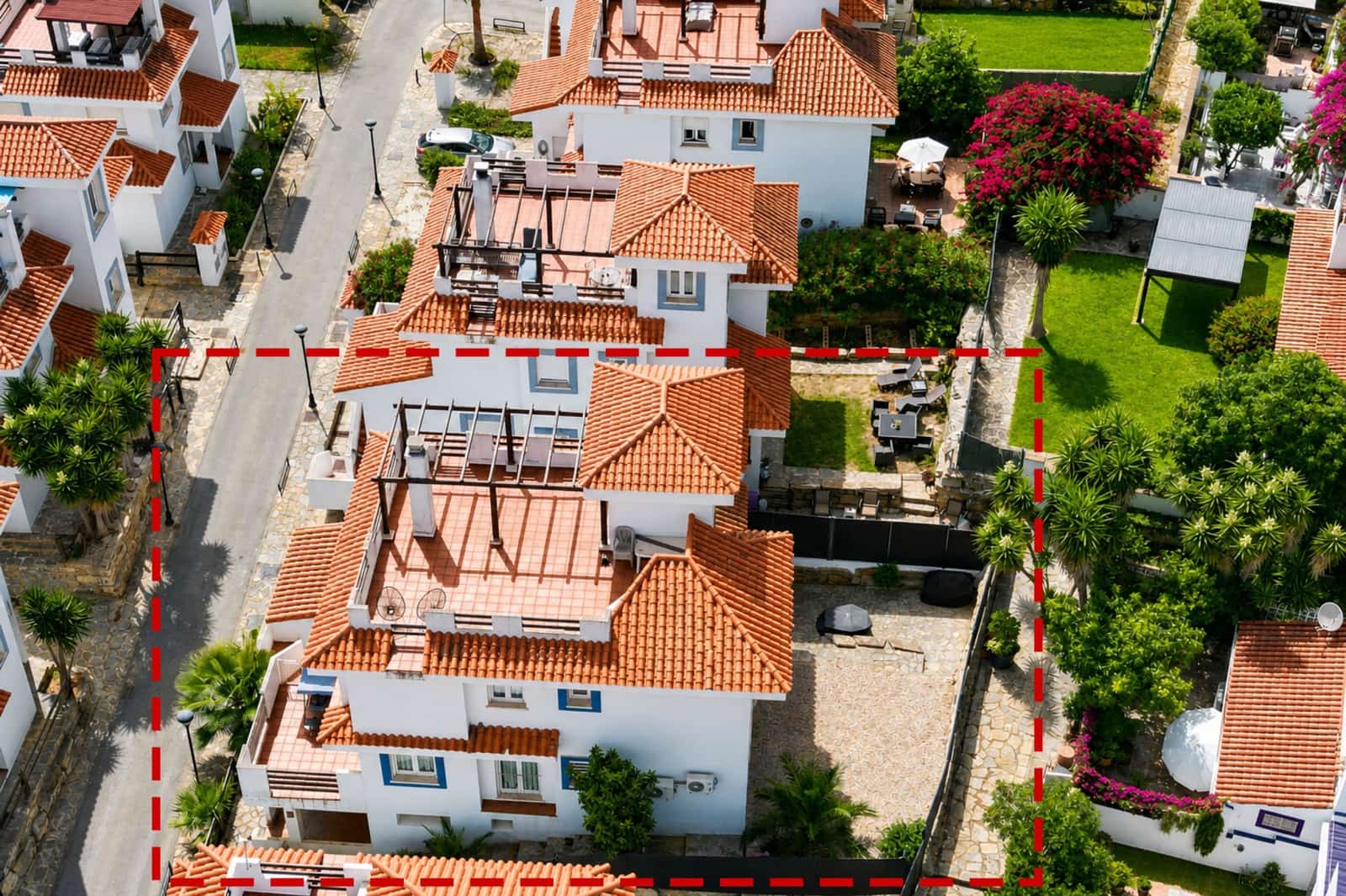 6 sovrum Villa till salu i La Duquesa / Puerto de la Duquesa med pool garage - 479 000 € (Ref: 9976910)