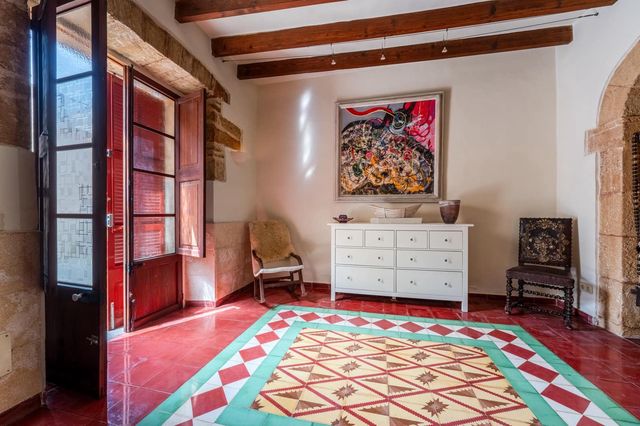 4 sypialnia Dom na sprzedaż w Capdepera z basenem garażem - 995 000 € (Ref: 10037693)