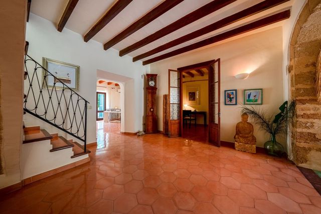 4 sypialnia Dom na sprzedaż w Capdepera z basenem garażem - 995 000 € (Ref: 10037693)