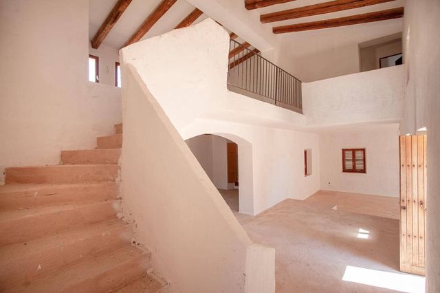 5 chambre Finca/Maison de Campagne à vendre à Artà avec piscine garage - 1 000 000 € (Ref: 10049799)