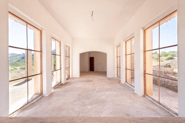 5 chambre Finca/Maison de Campagne à vendre à Artà avec piscine garage - 1 000 000 € (Ref: 10049799)