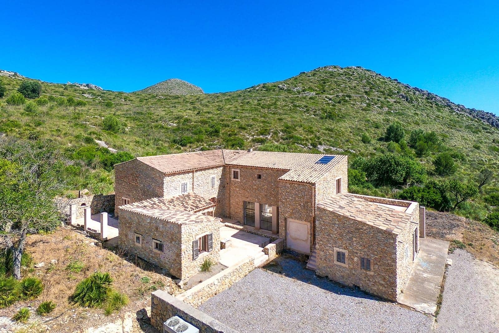 5 chambre Finca/Maison de Campagne à vendre à Arta avec piscine garage - 1 000 000 € (Ref: 10049799)