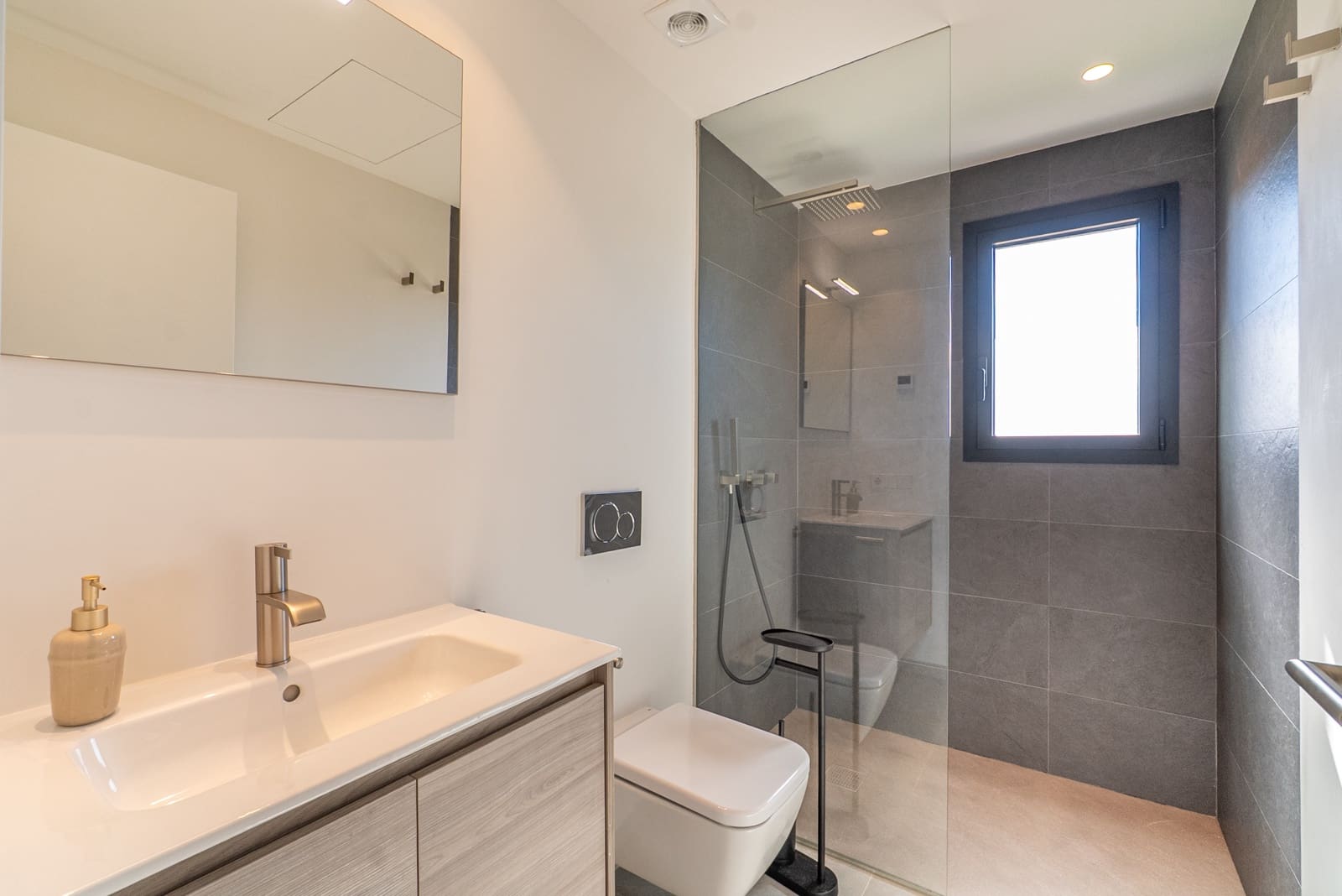 Chalet de 4 habitaciones en Colonia de Sant Pere / Colonia de San Pedro en venta con piscina garaje - 1.595.000 € (Ref: 10140127)
